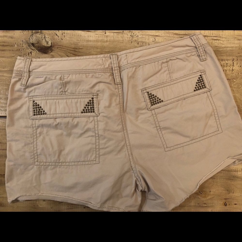 Old Navy Khaki Shorts!